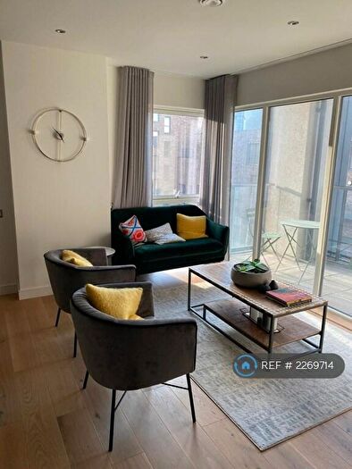 2 Bedroom Flat To Rent In Lotus House, London, E14