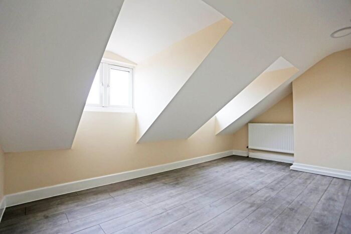 4 Bedroom Semi-Detached House To Rent In Lovell Walk, Elm Park, Rainham, RM13