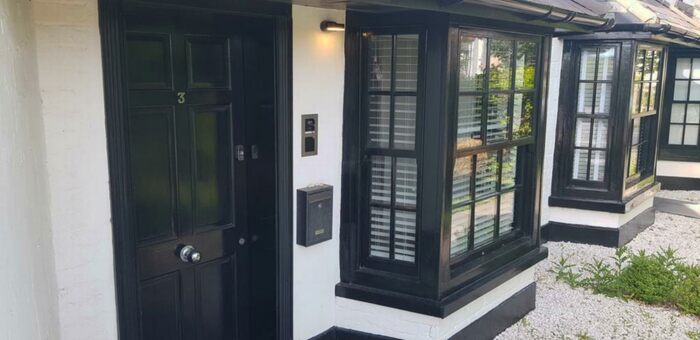 2 Bedroom Maisonette To Rent In St Albans Road, South Mimms, EN6