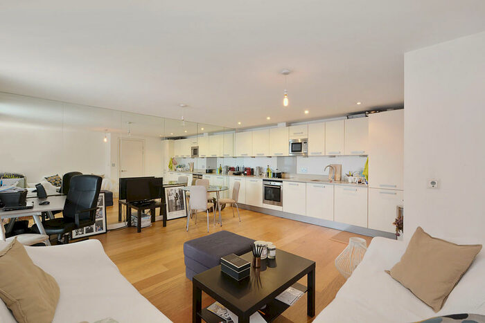 1 Bedroom Apartment To Rent In Heligan House, Water Gardens Square, SE16