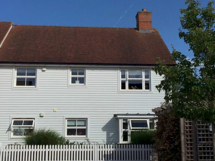 2 Bedroom Flat To Rent In High Street, Marden, TN12