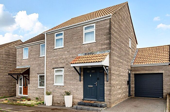 3 Bedroom Semi Detached House For Sale In Holm Oaks, Butleigh, BA6