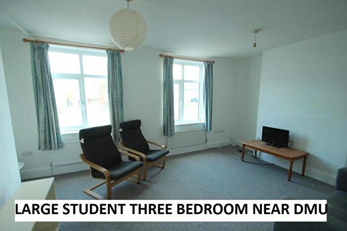 3 Bedroom Apartment To Rent In Braunstone Gate, Leicester, LE3