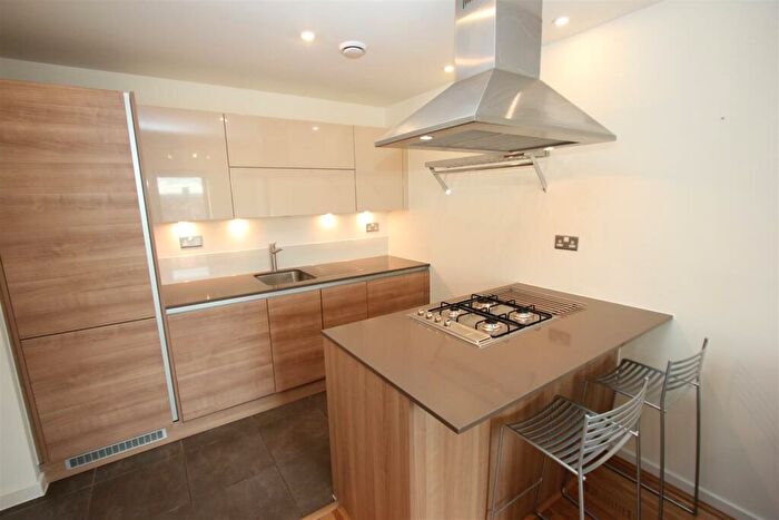 1 Bedroom Apartment To Rent In Orchid Apartments, Crowder Street, Tower Hill, E1