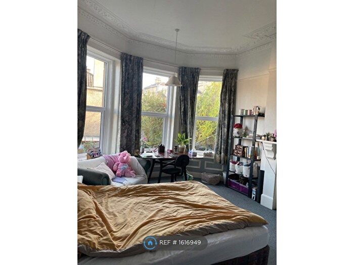 2 Bedroom Flat To Rent In Hampton Road, Bristol, BS6