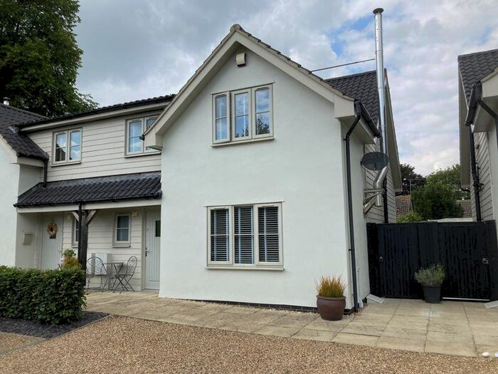 3 Bedroom Semi-Detached House For Sale In Quaker Lane, Bardwell, IP31