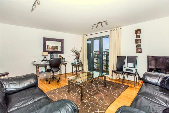 2 Bedroom Flat To Rent In St Stephens Court, Maritime Quarter, Swansea, SA1