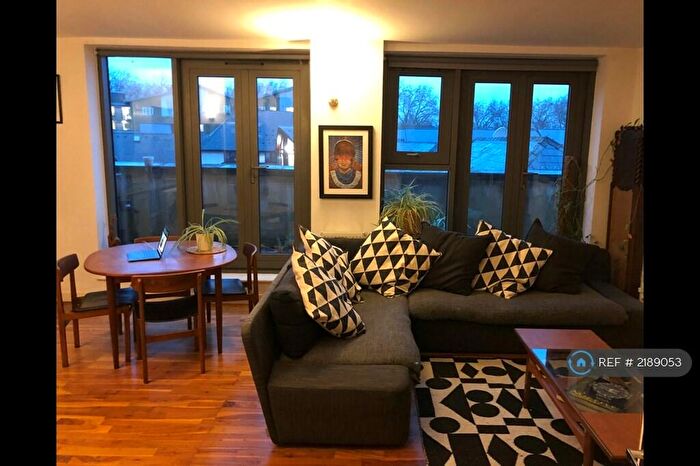 2 Bedroom Flat To Rent In Old Ford Road, London, E3