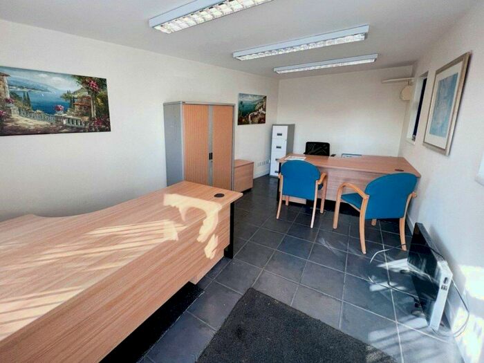 1 Bedroom Property To Rent In Ermin Street, Swindon, SN3