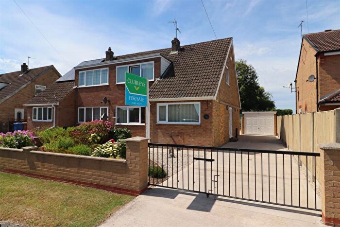 4 Bedroom Semi-Detached House For Sale In Mill Lane, Scalby, Gilberdyke, HU15