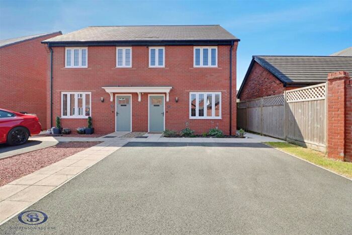 3 Bedroom Semi-Detached House For Sale In Orchardfield Close, Crewe, CW1
