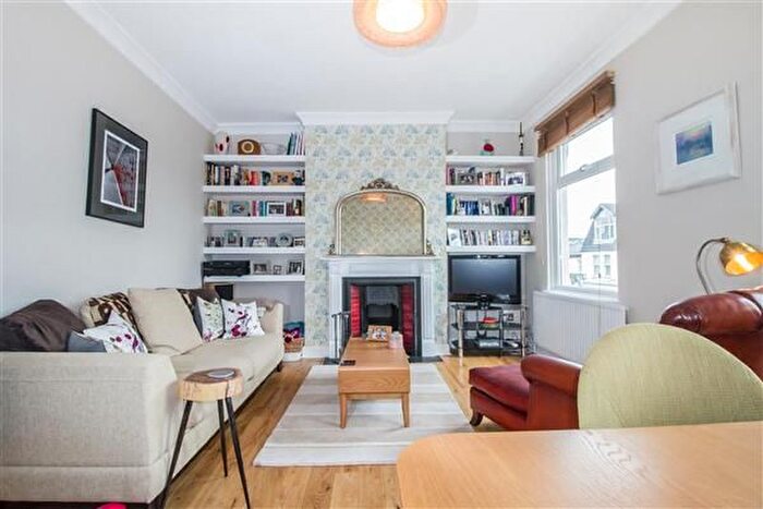 2 Bedroom Flat To Rent In Haydons Road, Wimbledon, SW19
