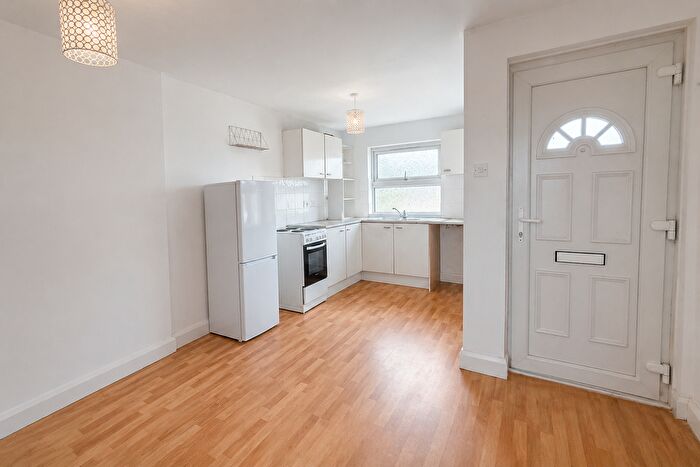 1 Bedroom Flat To Rent In Leytonstone Road, London, E15