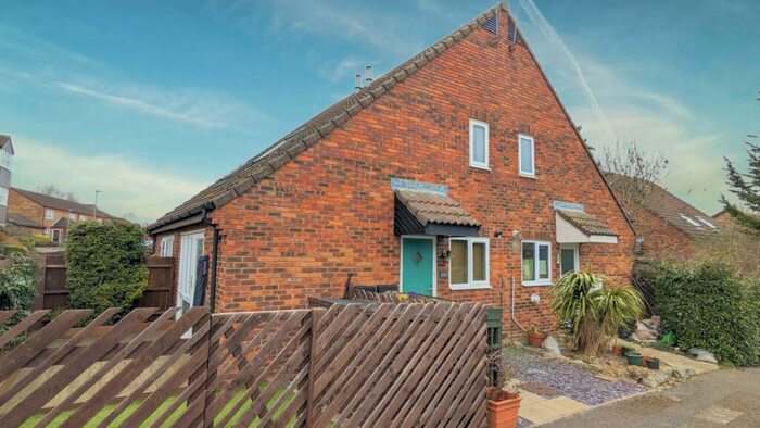 1 Bedroom Terraced House To Rent In Harvesters, St. Albans, AL4