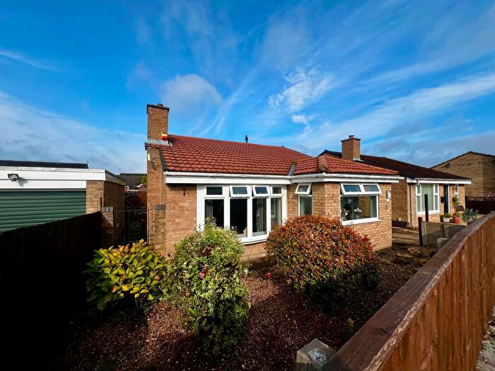 2 Bedroom Detached Bungalow For Sale In The Birches, Westwoodside, DN9