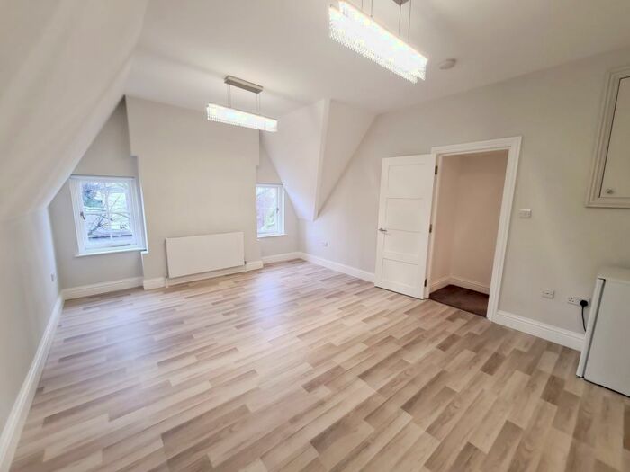 1 Bedroom Flat To Rent In Hornsey Lane, Highgate, N6
