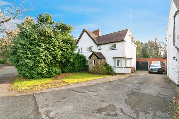 4 Bedroom Semi-Detached House For Sale In The Grove, Hampton-In-Arden, Solihull, B92