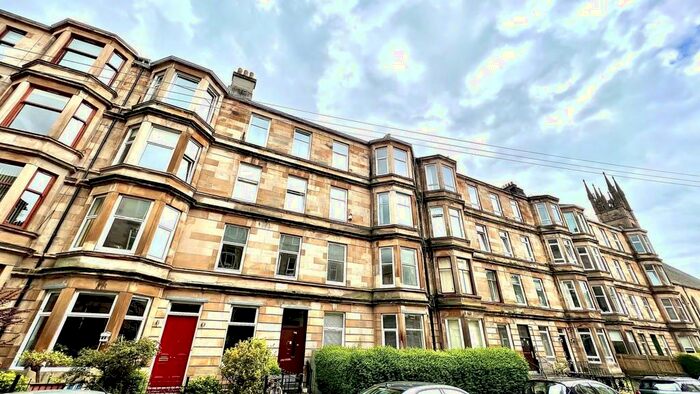 3 Bedroom Flat To Rent In Rosslea Drive, Glasgow, G31