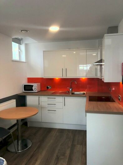 1 Bedroom Apartment To Rent In The Junction, Low Pavement, NG1