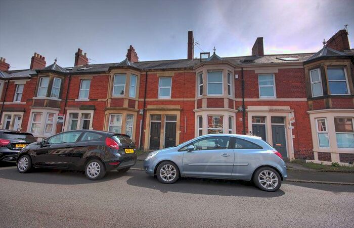 2 Bedroom Flat To Rent In Ashleigh Grove, Jesmond, Newcastle Upon Tyne, NE2