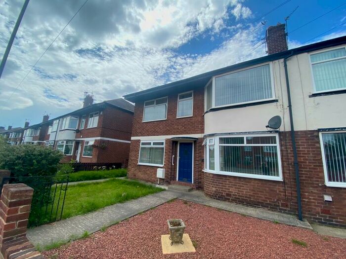 2 Bedroom Flat To Rent In Great North Road, Gosforth, NE3