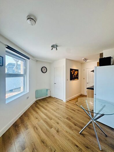 1 Bedroom Flat To Rent In Balaam Street, E13