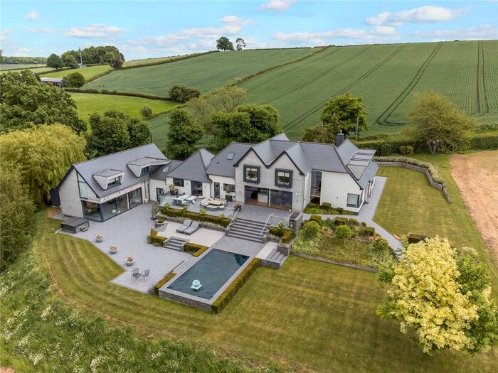 5 Bedroom Detached House For Sale In Bank Hill, Woodborough, Nottingham, NG14