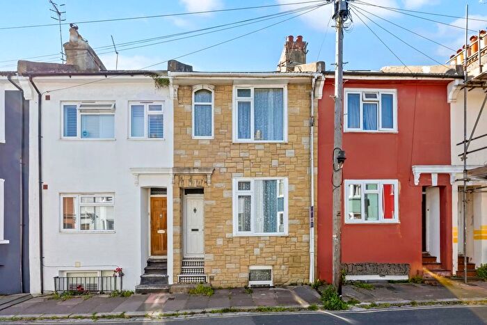 3 Bedroom Terraced House For Sale In Lincoln Street, Hanover, Brighton, BN2