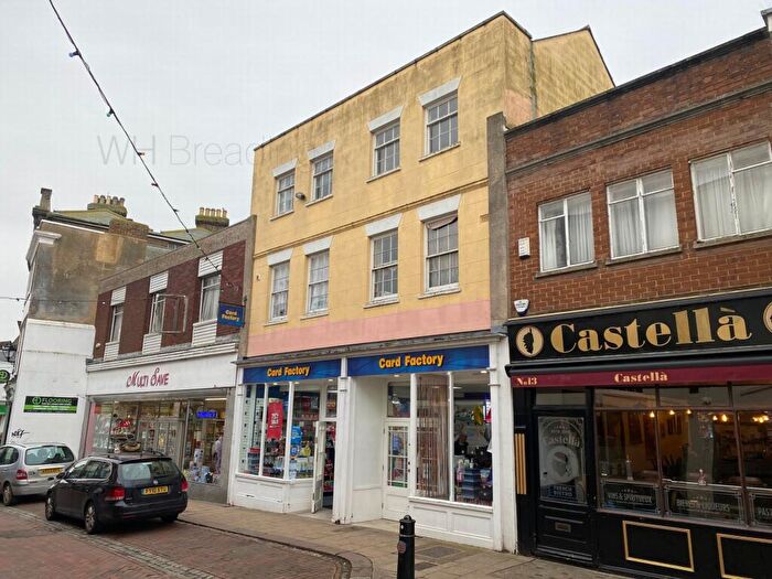 1 Bedroom Flat To Rent In Market Street, Faversham, ME13