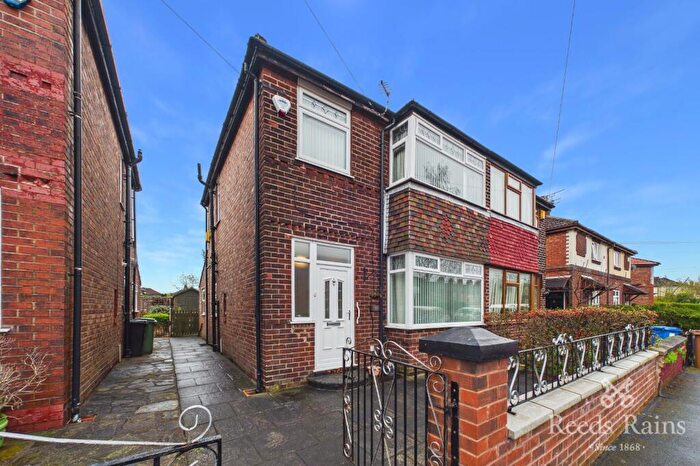 3 Bedroom Semi Detached House For Sale In Criterion Street, Reddish, Stockport, Greater Manchester, SK5