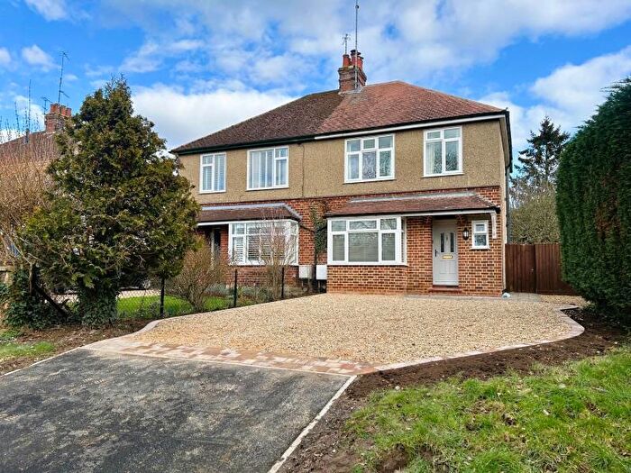 3 Bedroom Semi-Detached House To Rent In Bradwell Road, Loughton, MK5
