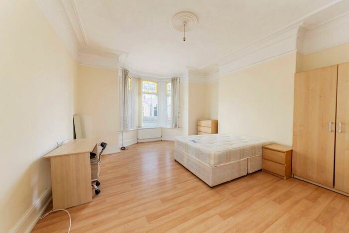 2 Bedroom Property To Rent In Queens Road, Ground Floor, NE2