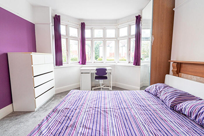 7 Bedroom Semi-Detached House To Rent In Granby Grove, Southampton, SO17