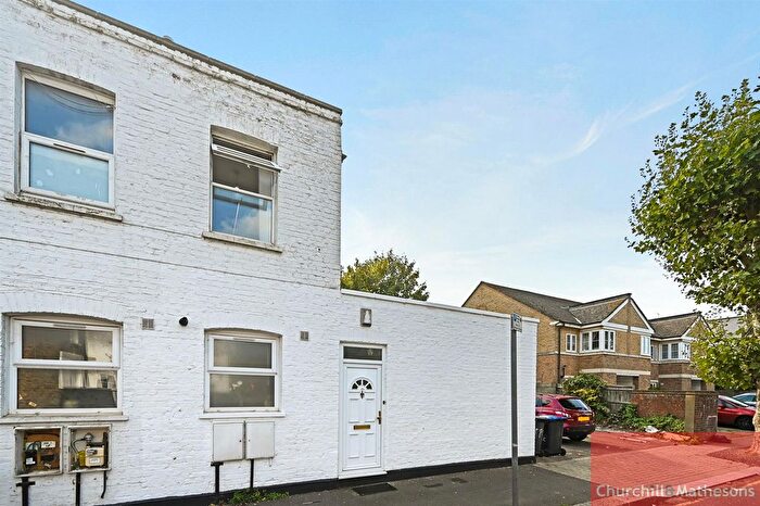 1 Bedroom Flat For Sale In Brownlow Road, Harlesden, NW10