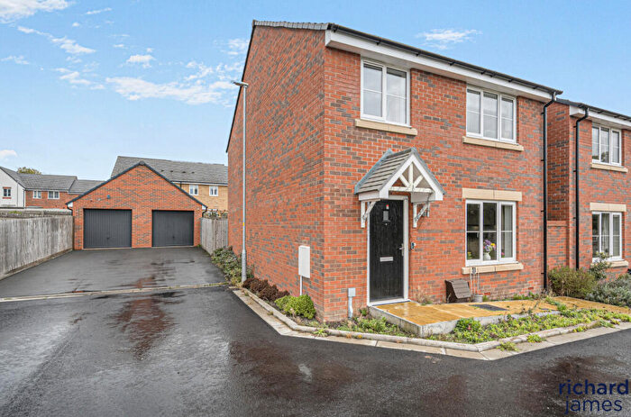 4 Bedroom Detached House For Sale In Homeleaze, Swindon, SN1