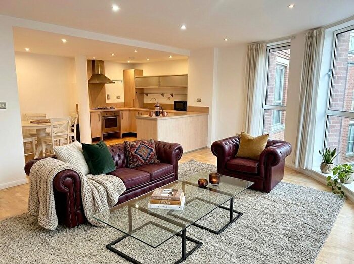 2 Bedroom Apartment To Rent In One Fletcher Gate, Adams Walk, Nottingham, Nottinghamshire, NG1