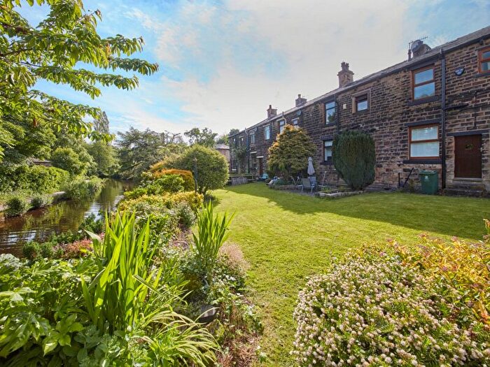 2 Bedroom Cottage To Rent In Armit Road, Oldham, OL3