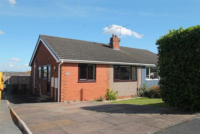 2 Bedroom Semi-Detached Bungalow For Sale In Oakwood Road, Wetherby, LS22