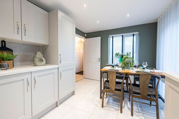 3 Bedroom Detached House For Sale In Durham Road, Middlestone Moor, Spennymoor, DL16