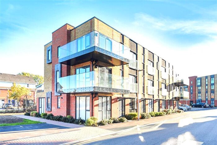 2 Bedroom Maisonette To Rent In Robert Parker Road, Reading, Berkshire, RG1