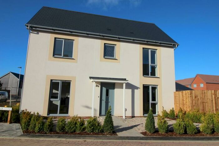 3 Bedroom Detached House To Rent In Minikin Close, Coggeshall, CO6