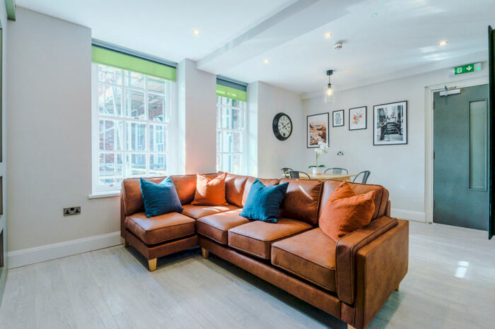 7 Bedroom Flat To Rent In Jesmond View, Newcastle, NE2