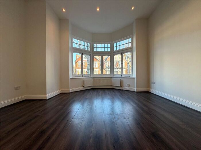 1 Bedroom Apartment To Rent In Princes Avenue, London, N10