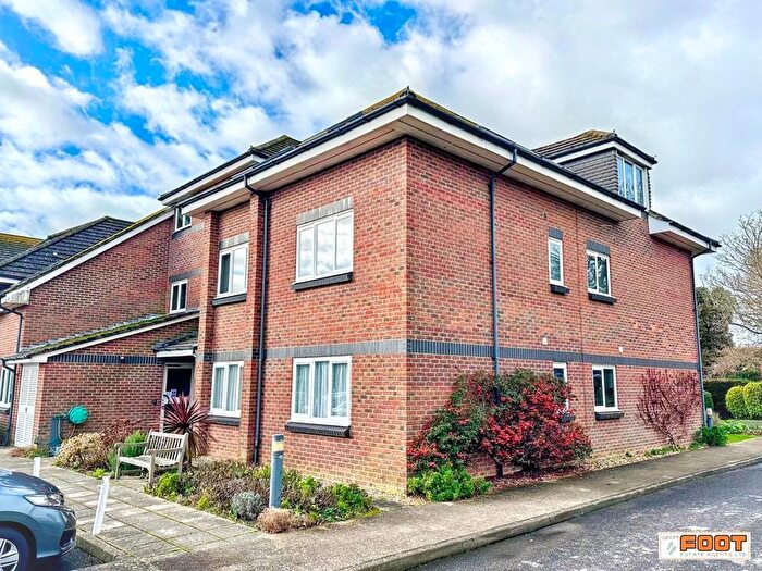 1 Bedroom Flat For Sale In The Gatehouse Apartments, Hayling Island., PO11