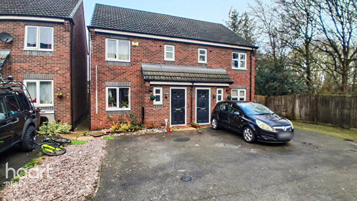 3 Bedroom Semi Detached House For Sale In Girton Way, Mickleover, DE3