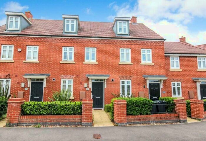 3 Bedroom Town House To Rent In Great Linns, Marston Moretaine., MK43