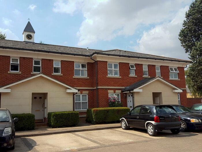 1 Bedroom Maisonette To Rent In Stapleford Close, Chelmsford, CM2