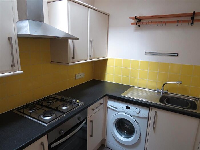 1 Bedroom Flat To Rent In Exeter Street, Plymouth, PL4