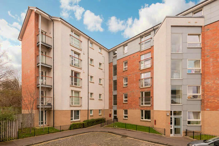 2 Bedroom Flat To Rent In Duff Street, Edinburgh, Midlothian, EH11