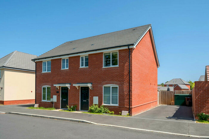 3 Bedroom Semi-Detached House To Rent In Coronation Drive, Three Mile Cross, Reading, Berkshire, RG7